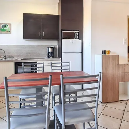 A Avec Barbecue - 22 M² 公寓 *