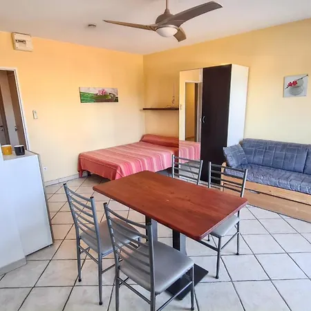 A Avec Barbecue - 22 M² Apartment Hyères